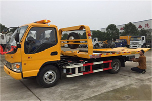 田东哪里有拖车服务